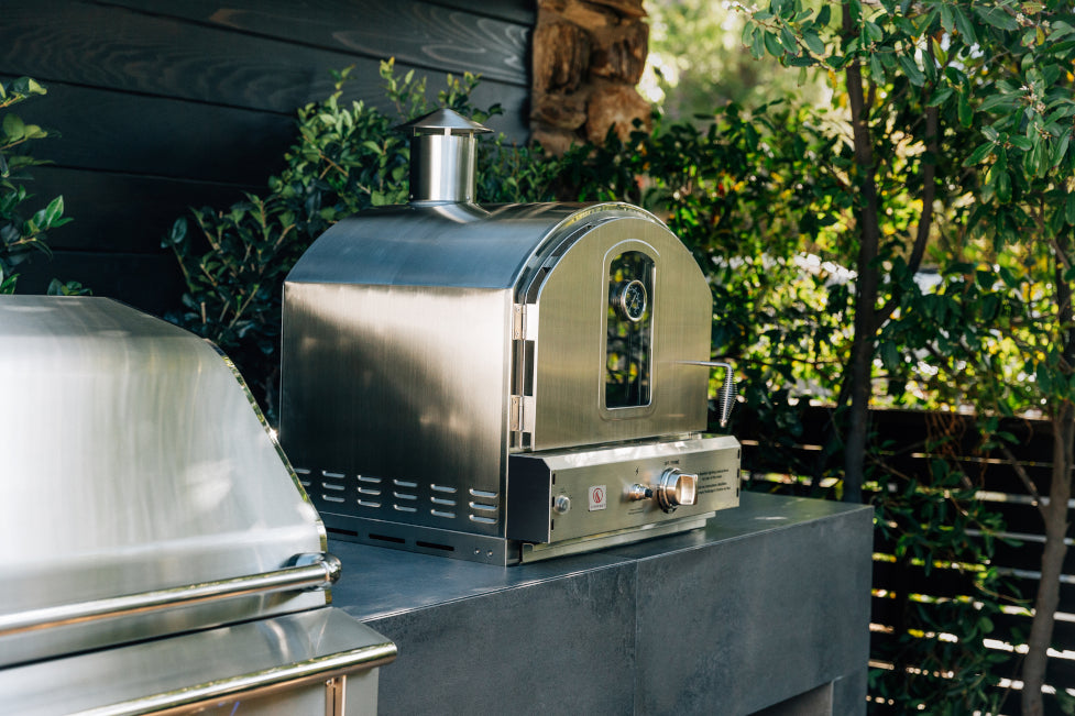 Summerset Grills "The Oven" Built-In or Countertop Gas Fired Outdoor Pizza Oven