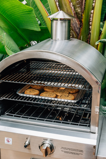 Summerset Grills "The Oven" Freestanding Gas Fired Outdoor Pizza Oven